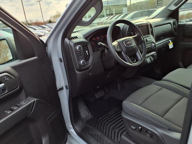 2025 GMC Sierra 1500 4WD CREW CAB 147  PRO