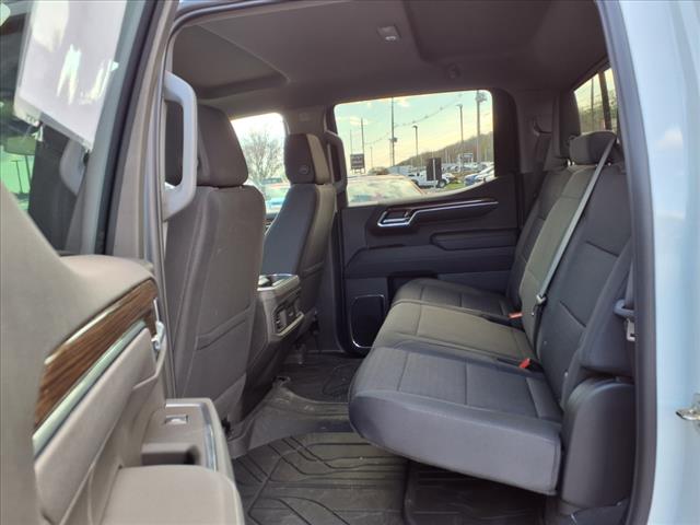 2025 Chevrolet Silverado 1500 4WD CREW CAB 147  RST