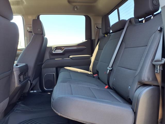 2025 Chevrolet Silverado 1500 4WD CREW CAB 147  LT TRAI