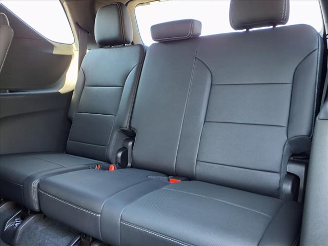 2025 Chevrolet Traverse FWD 4DR LT W/1LT