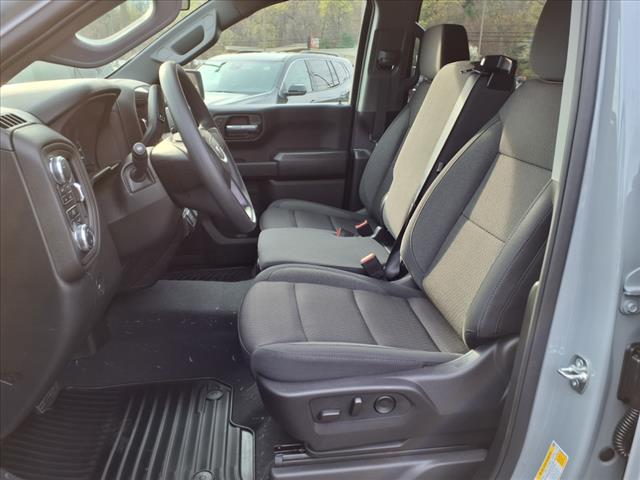 2025 GMC Sierra 1500 4WD CREW CAB 147  PRO