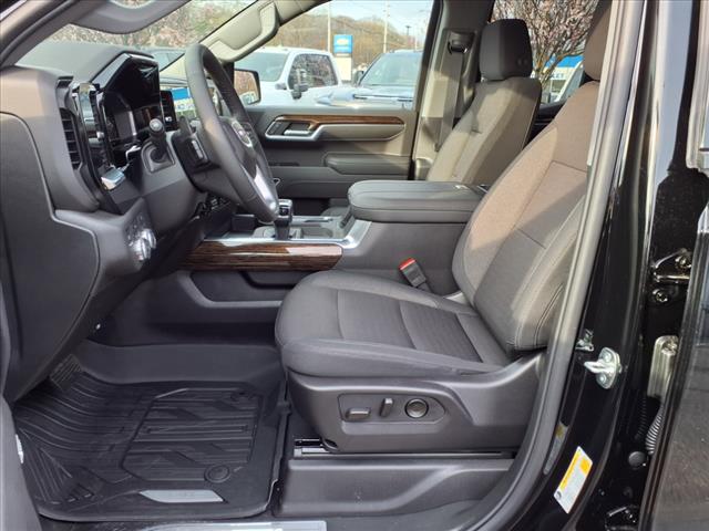 2025 GMC Sierra 1500 4WD DOUBLE CAB 147  ELEVA