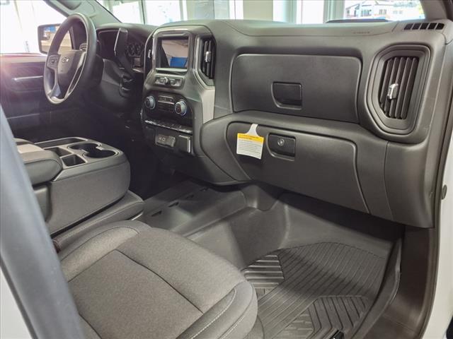 2025 Chevrolet Silverado 1500 4WD CREW CAB 147  CUSTOM