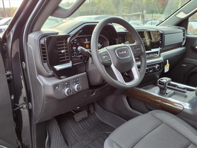 2025 GMC Sierra 1500 4WD CREW CAB 147  ELEVATI