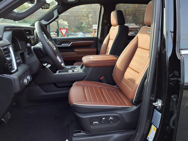 2025 GMC Sierra 2500HD 4WD CREW CAB 159  DENALI