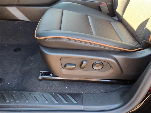 2025 GMC Canyon 4WD CREW CAB AT4