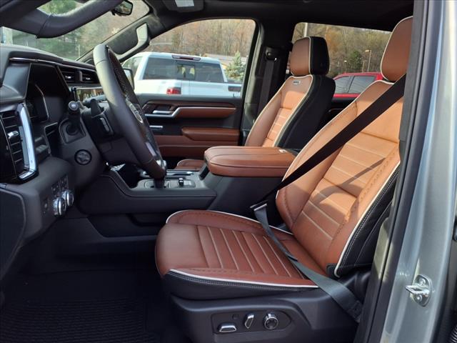 2025 GMC Sierra 1500 4WD CREW CAB 147  DENALI