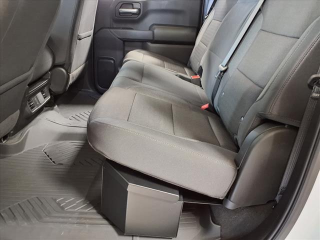2025 Chevrolet Silverado 1500 4WD CREW CAB 147  CUSTOM