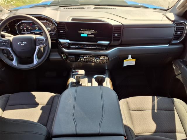 2025 Chevrolet Silverado 1500 4WD CREW CAB 147  LT TRAI