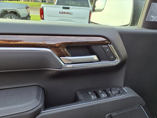 2025 GMC Sierra 1500 4WD CREW CAB 147  ELEVATI