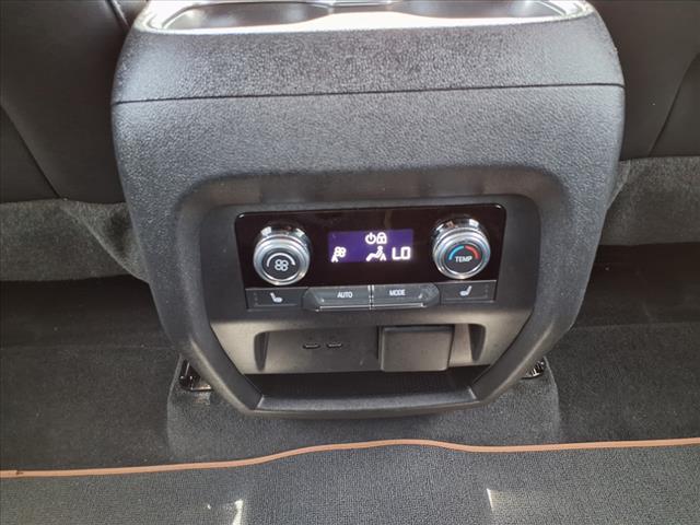 2024 GMC Acadia AT4
