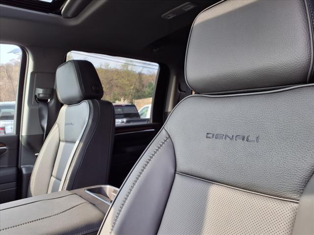 2025 GMC Sierra 2500HD 4WD CREW CAB 172  DENALI