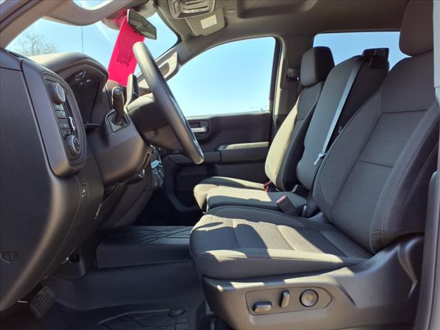 2025 Chevrolet Silverado 1500 4WD CREW CAB 147  CUSTOM