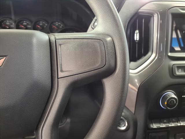 2025 Chevrolet Silverado 1500 4WD CREW CAB 147  CUSTOM