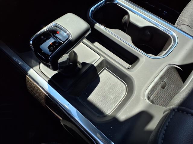 2025 Chevrolet Silverado 1500 4WD CREW CAB 147  LT TRAI