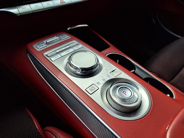 2022 Genesis GV70 2.5T Standard