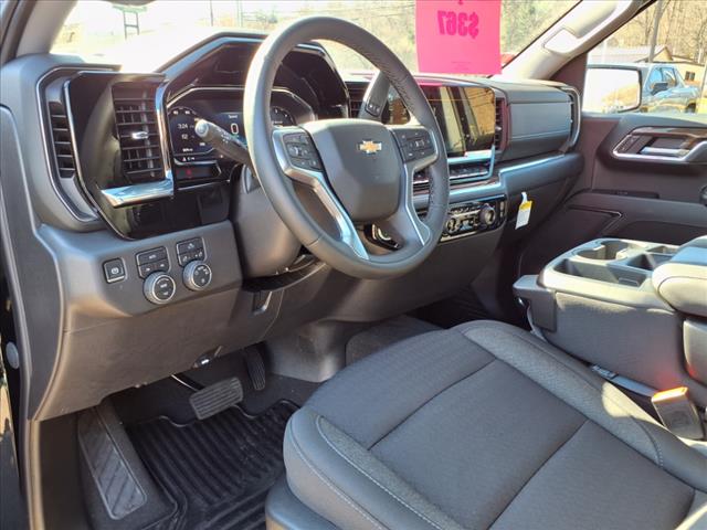 2025 Chevrolet Silverado 1500 4WD CREW CAB 147  LT W/2F
