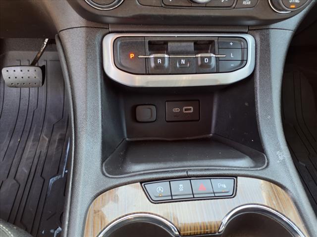 2022 GMC Acadia SLE