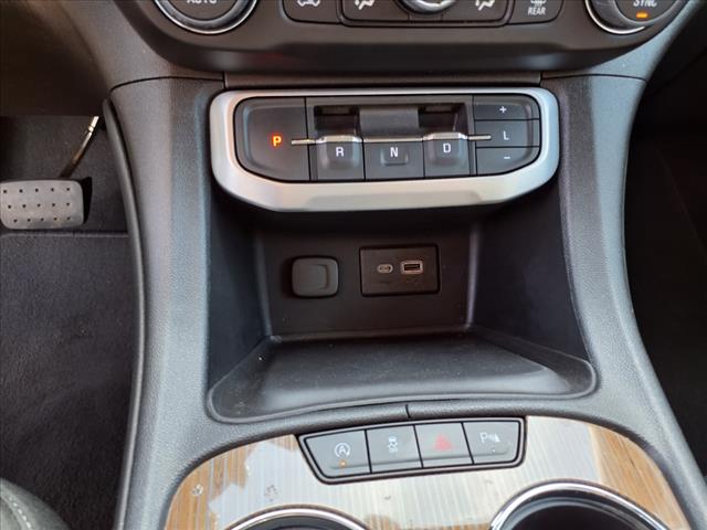 2022 GMC Acadia SLE