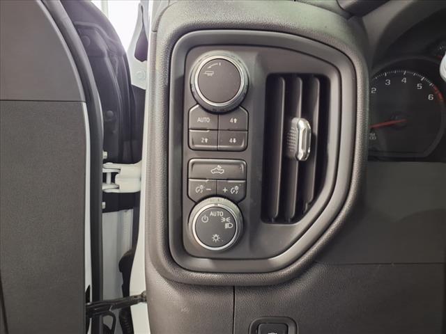 2025 Chevrolet Silverado 1500 4WD CREW CAB 147  CUSTOM