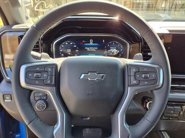 2025 Chevrolet Silverado 1500 4WD CREW CAB 147  LT TRAI