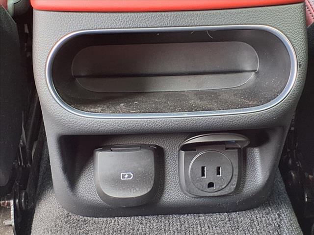 2022 Genesis GV70 2.5T Standard