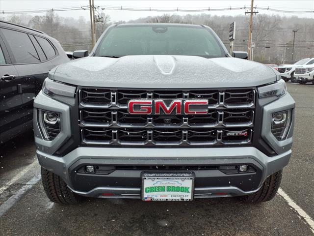 2025 GMC Canyon 4WD CREW CAB AT4