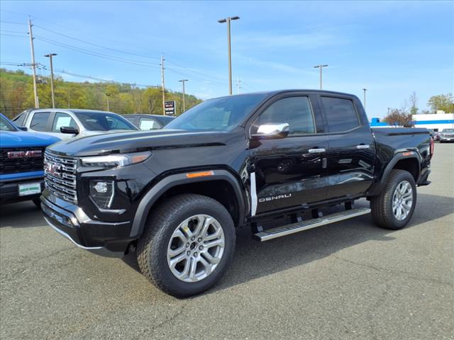 2025 GMC Canyon 4WD CREW CAB DENALI