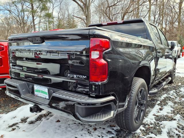 2025 Chevrolet Silverado 1500 4WD CREW CAB 147  CUSTOM