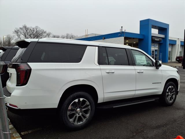 2025 Chevrolet Suburban 4WD 4DR LS