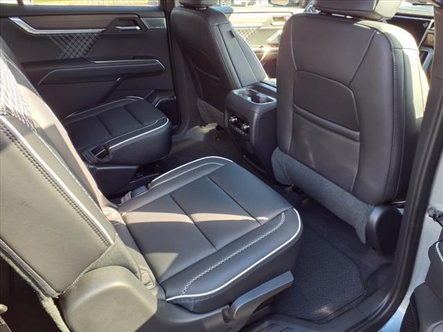 2025 GMC Acadia AWD 4DR DENALI