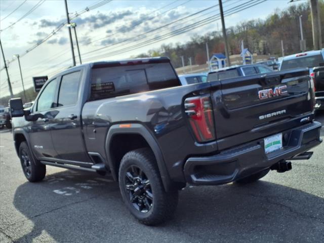 2025 GMC Sierra 2500HD 4WD CREW CAB 159  AT4