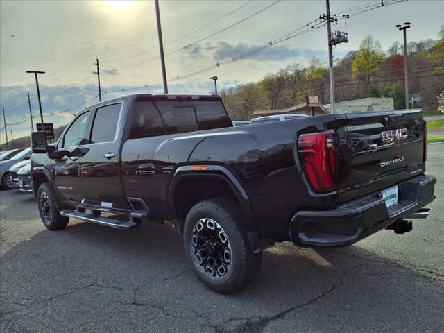 2025 GMC Sierra 3500HD 4WD CREW CAB 172  DENALI
