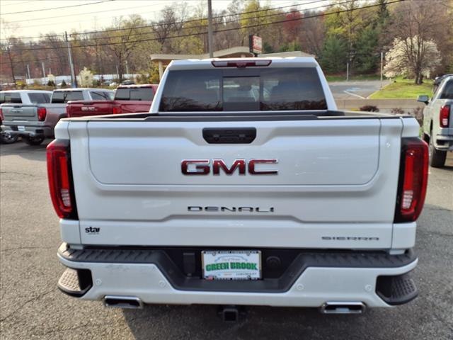 2025 GMC Sierra 1500 4WD CREW CAB 147  DENALI