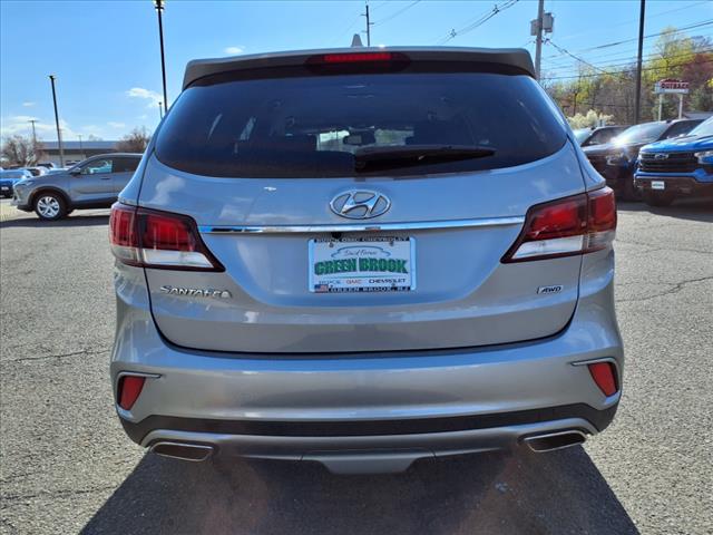 2017 Hyundai SANTA FE SE