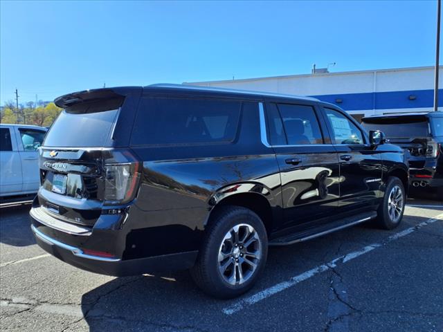 2025 Chevrolet Suburban 4WD 4DR LT