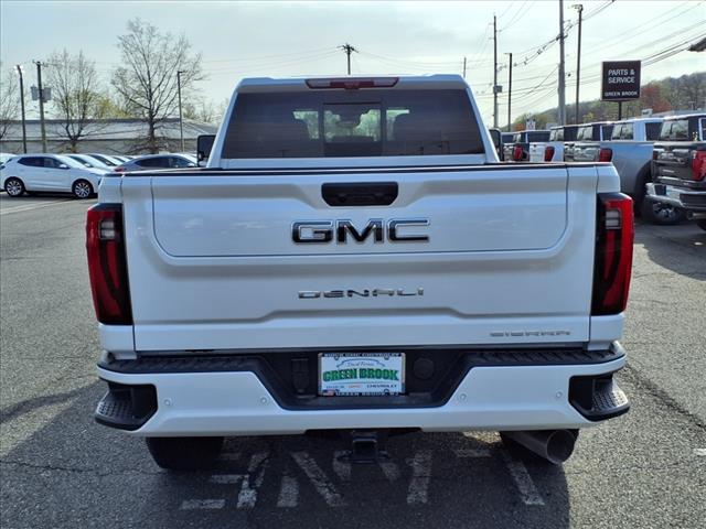 2025 GMC Sierra 2500HD 4WD CREW CAB 159  DENALI