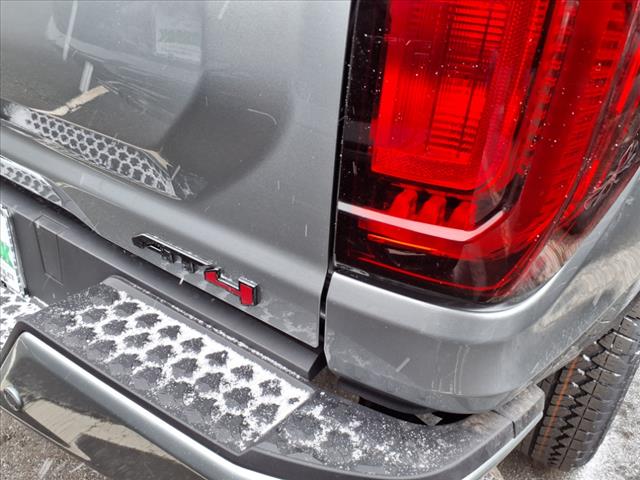 2025 GMC Canyon 4WD CREW CAB AT4