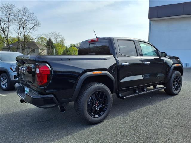 2025 GMC Canyon 4WD CREW CAB DENALI