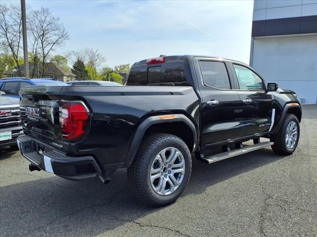 2025 GMC Canyon 4WD CREW CAB DENALI