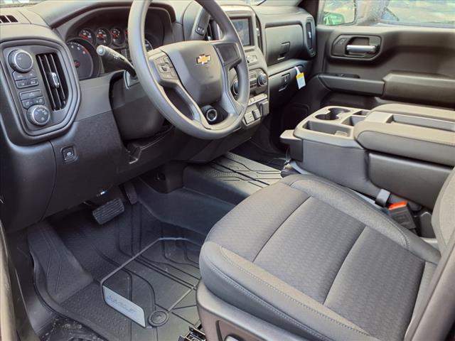 2025 Chevrolet Silverado 1500 4WD CREW CAB 147  CUSTOM