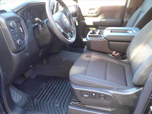 2025 Chevrolet Silverado 1500 4WD CREW CAB 147  CUSTOM
