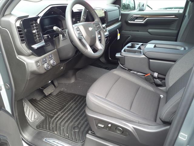 2025 Chevrolet Silverado 1500 4WD CREW CAB 147  LT W/2F