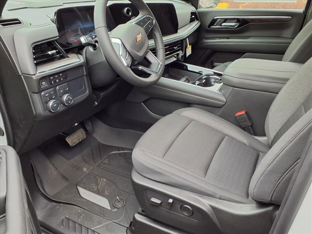 2025 Chevrolet Suburban 4WD 4DR LS