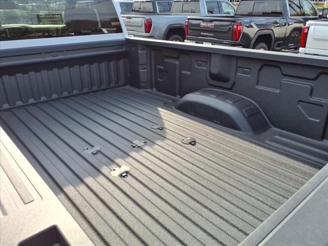 2025 GMC Sierra 3500HD 4WD REG CAB 142  PRO