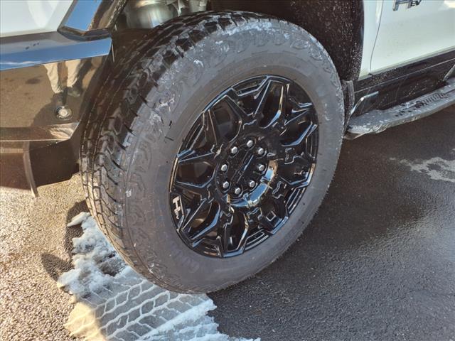 2025 GMC HUMMER EV E4WD CREW CAB 2X