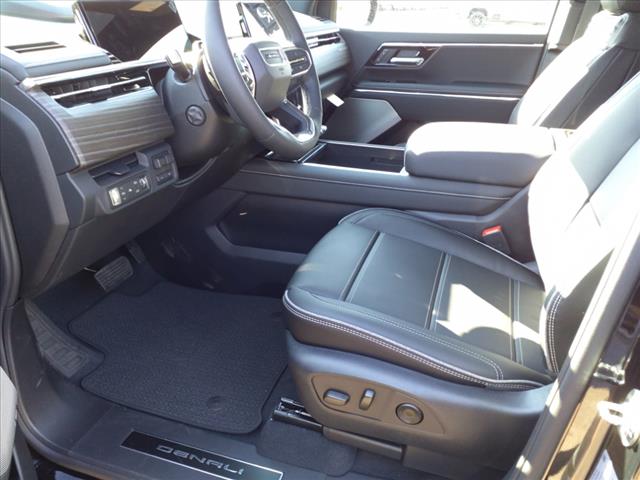 2025 GMC Sierra EV E4WD CREW CAB MAX RANGE D