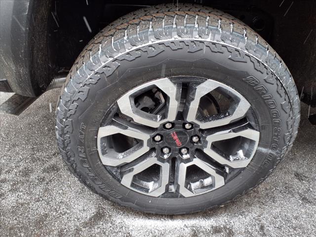 2025 GMC Canyon 4WD CREW CAB AT4