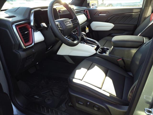 2024 GMC Canyon 4WD CREW CAB AT4X