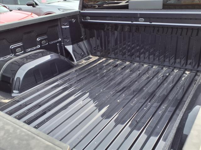 2025 GMC Sierra 1500 4WD CREW CAB 147  ELEVATI